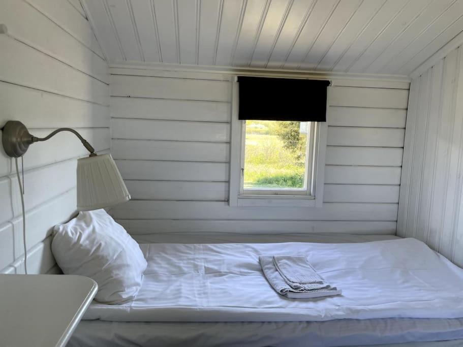 Stuga Med Panoramautsikt, Paradis Foer Fagelskadare Och Vandrare, Sjaelvstaed Efter Besoek Morbylanga Exterior photo