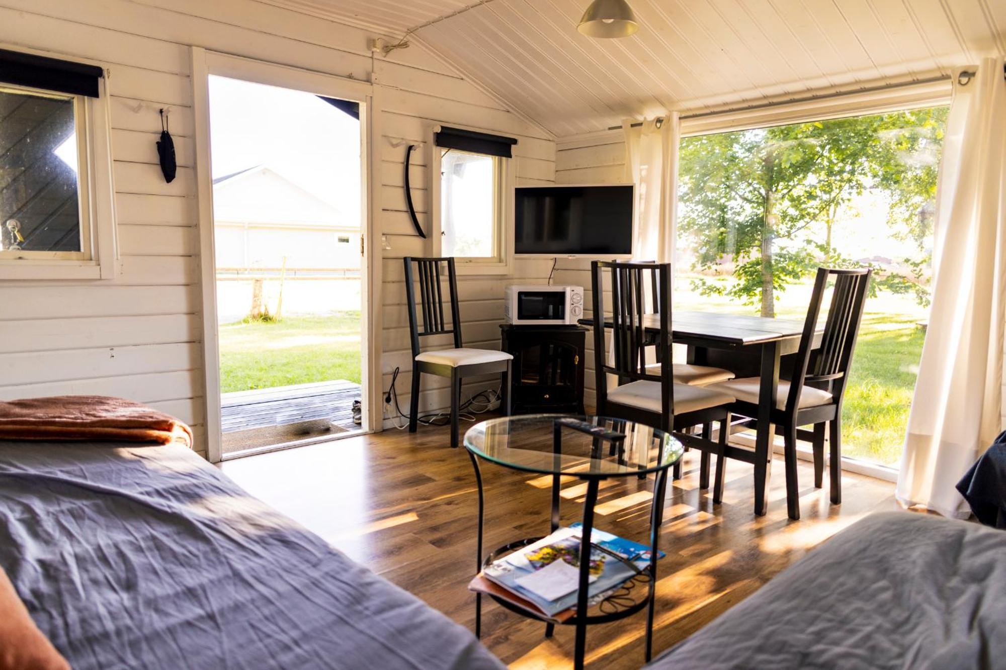 Stuga Med Panoramautsikt, Paradis Foer Fagelskadare Och Vandrare, Sjaelvstaed Efter Besoek Morbylanga Exterior photo